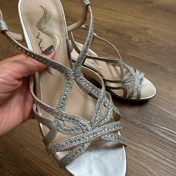 Nina Women's Silver Heel - Veralee Style - Picture 2 of 4